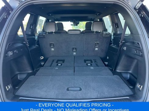 New 2025 Jeep Grand Cherokee L Altitude image 30