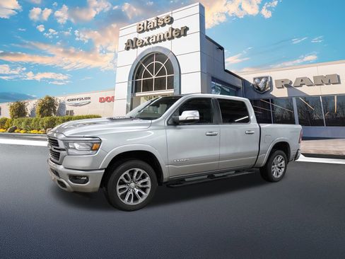 Used 2021 RAM 1500 Laramie w/ Sport Appearance Package image 11
