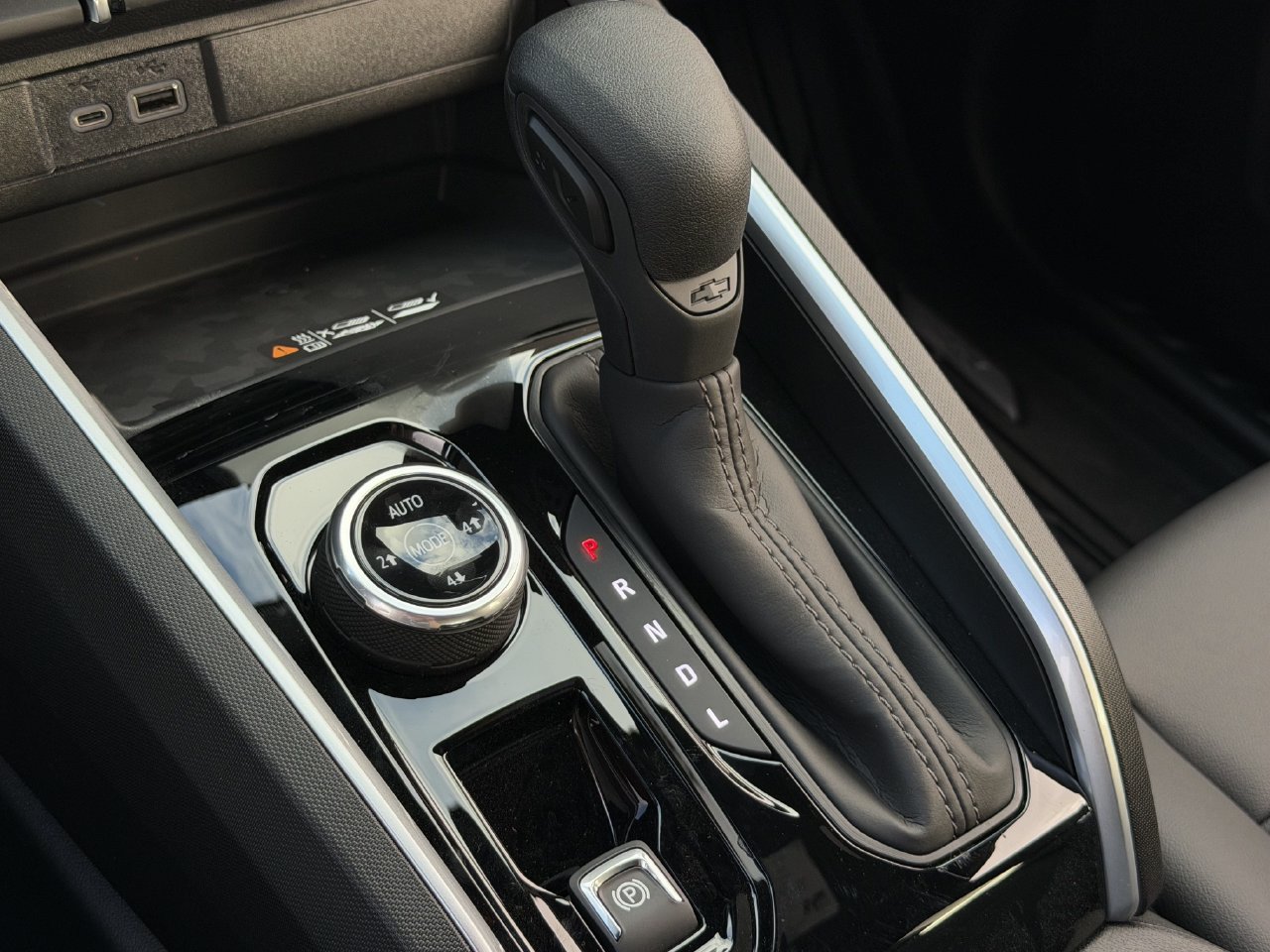 New 2026 Chevrolet Colorado Trail Boss AWD/4WD image 17