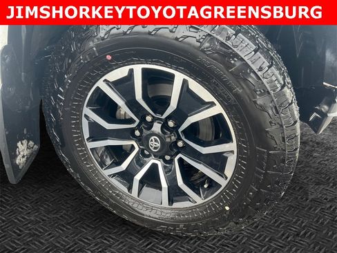 Used 2023 Toyota Tacoma TRD Sport image 11