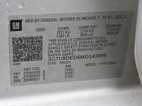 Used 2021 GMC Sierra 1500 SLT w/ SLT Premium Plus Package image 17