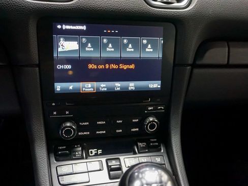 Used 2019 Porsche 718 Cayman RWD image 56