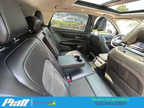 Used 2023 Nissan Ariya FWD image 41
