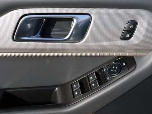 New 2026 Ford Explorer Active image 41