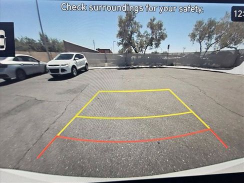 Used 2025 Hyundai Palisade SEL AWD/4WD image 14