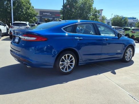 Used 2018 Ford Fusion Energi SE FWD image 4