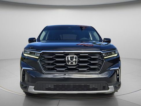 Used 2025 Honda Pilot EX-L image 5