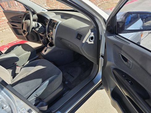 Used 2008 Hyundai Tucson SE image 11