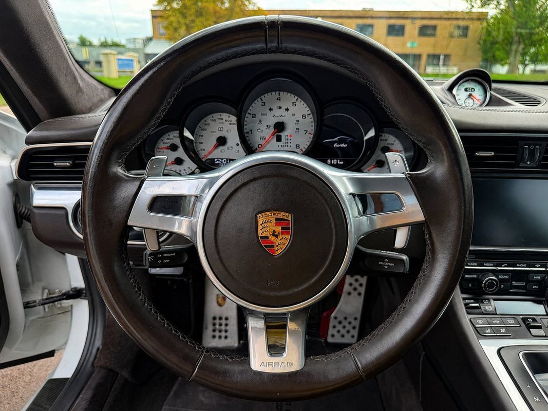 Used 2016 Porsche 911 Turbo AWD/4WD image 19