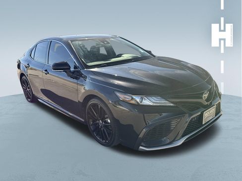 Used 2024 Toyota Camry XSE w/ Navigation Package FWD image 1