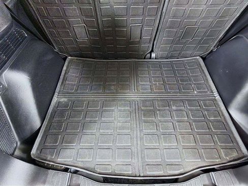 Used 2024 Ford Escape Platinum image 14