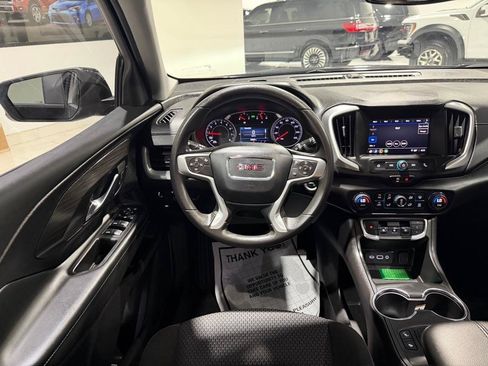 Used 2024 GMC Terrain SLE w/ Driver Convenience Package FWD image 23