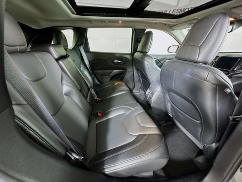 Used 2020 Jeep Cherokee Limited AWD/4WD image 28