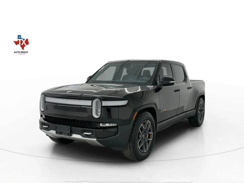 Used 2023 Rivian R1T Adventure image 4