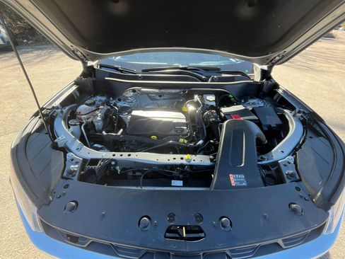 Used 2025 Chevrolet Trax LT image 30