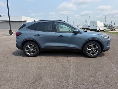 Used 2025 Ford Escape ST-Line Select w/ Tech Pack #1 AWD/4WD image 4