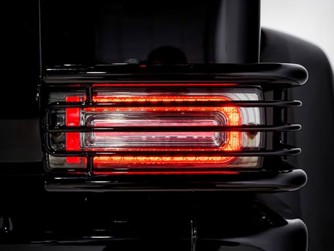 Used 2017 Mercedes-Benz G 550 Squared image 39