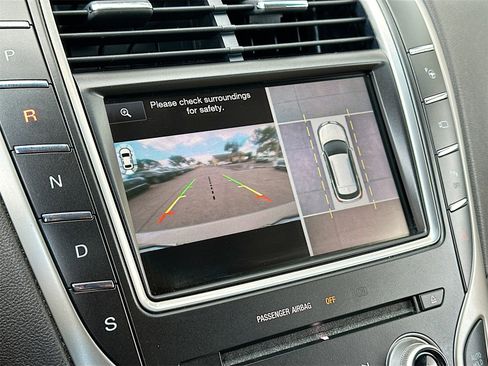 Used 2016 Lincoln MKX Reserve w/ Technology Package image 14