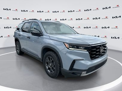 Used 2025 Honda Pilot TrailSport