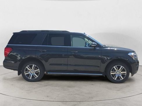 Certified 2023 Ford Expedition XLT AWD/4WD image 4