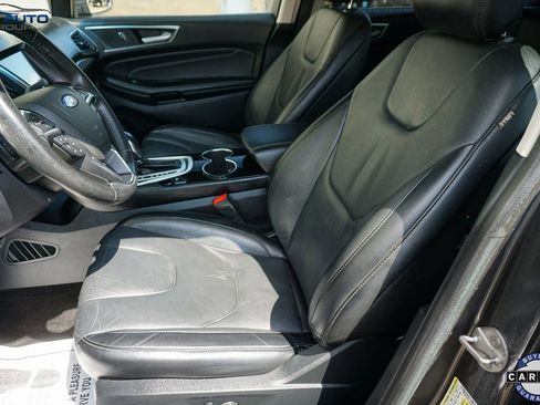 Used 2018 Ford Edge Titanium image 27
