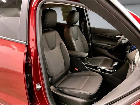 Used 2023 Buick Encore GX Select w/ Sport Touring Package FWD image 30