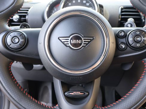 Used 2020 MINI Cooper Clubman S w/ Premium Package image 23