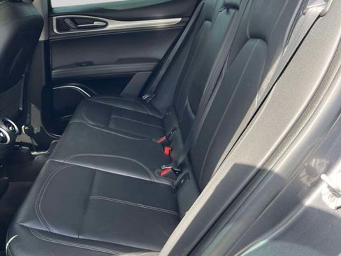 Used 2018 Alfa Romeo Stelvio Sport w/ Quick Order Package 22J Sport image 4