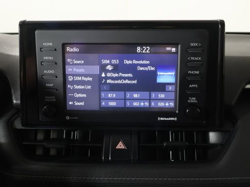 Used 2021 Toyota RAV4 LE AWD/4WD image 37