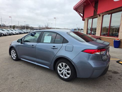 Used 2024 Toyota Corolla LE image 5