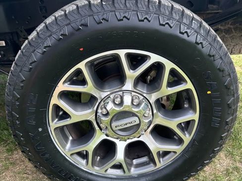 Used 2021 Ford F250 Lariat image 34