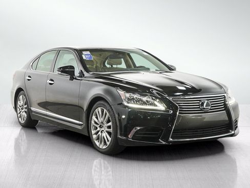 Used 2015 Lexus LS 460 w/ Comfort Package RWD image 7