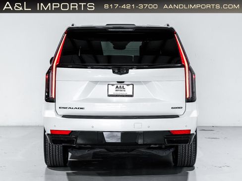 Used 2023 Cadillac Escalade Sport Platinum image 14