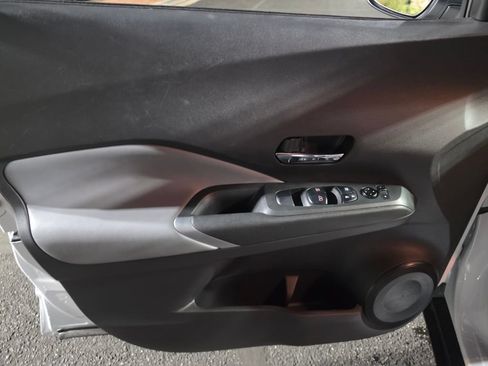 Used 2023 Nissan Kicks SR w/ SR Premium Package FWD image 15