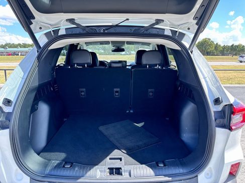 Used 2023 Ford Escape Platinum w/ Premium Technology Package image 9