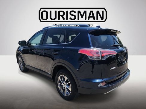 Certified 2017 Toyota RAV4 XLE w/ All Weather Liner Package AWD/4WD image 5