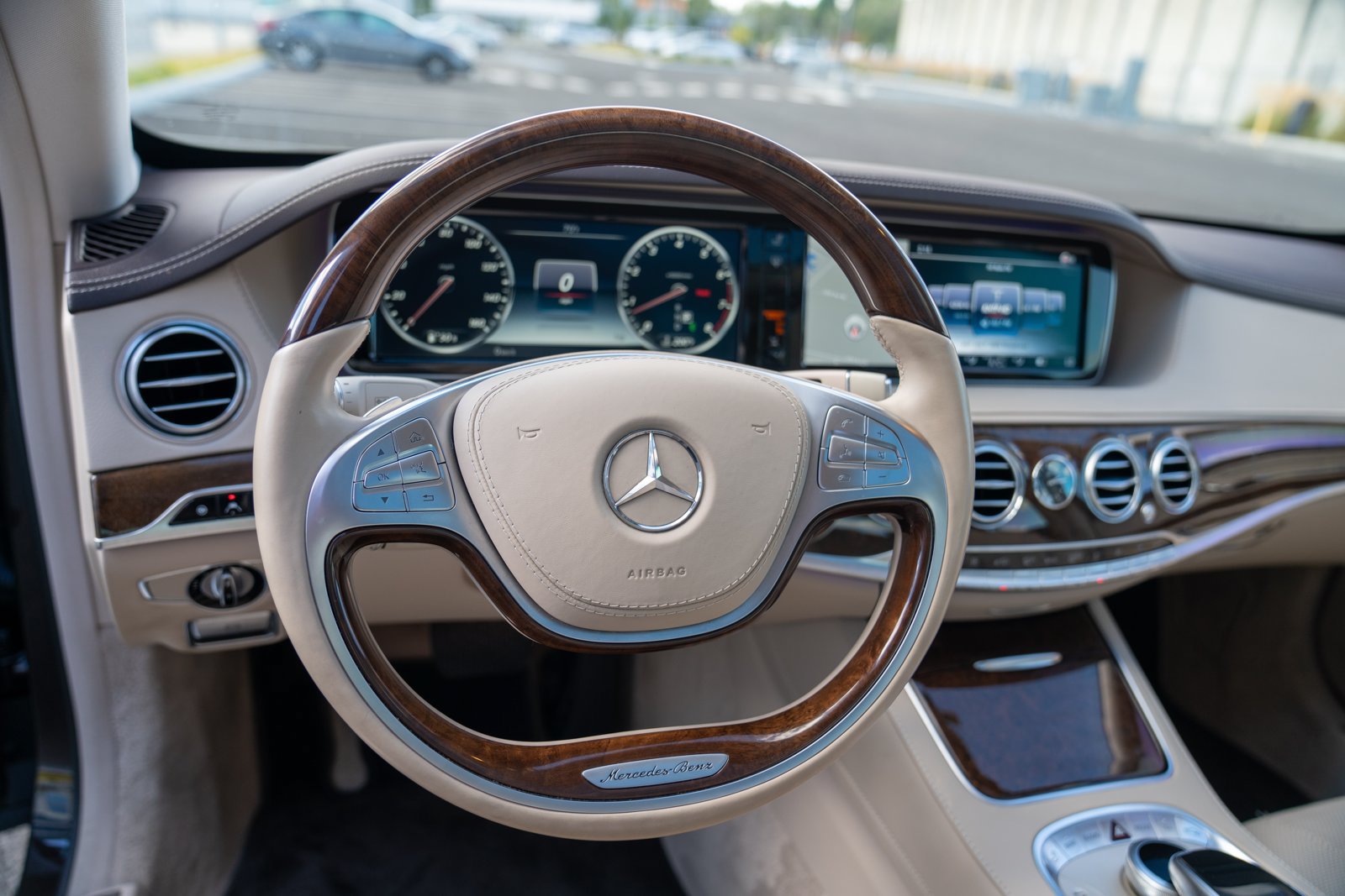 Used 2017 Mercedes-Benz S 550 4MATIC Sedan image 13