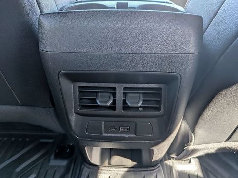 Used 2025 GMC Canyon AT4 AWD/4WD image 33