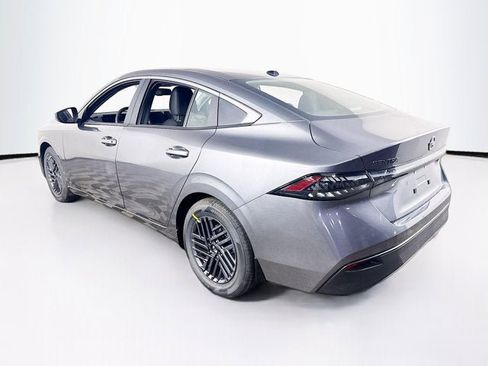 New 2026 Nissan Sentra SV image 7