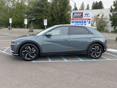 Certified 2024 Hyundai Ioniq 5 SEL RWD image 2