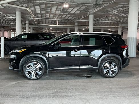 Used 2023 Nissan Rogue SL AWD/4WD image 7
