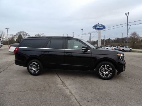 Used 2025 Ford Expedition Max Active image 2