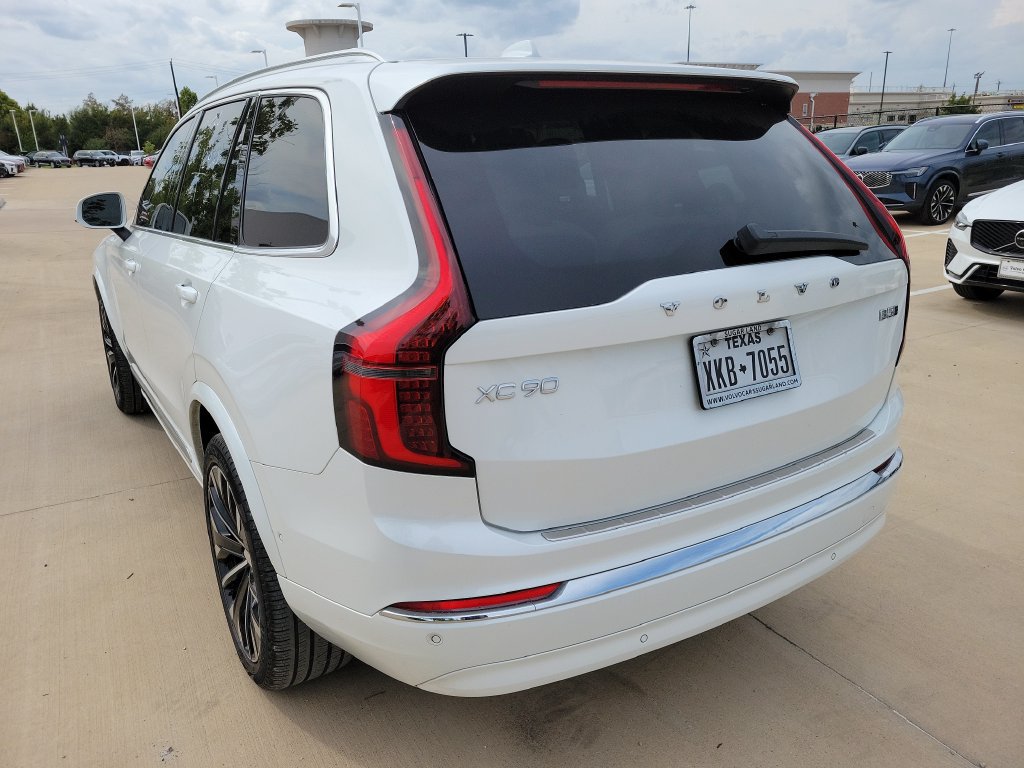 Used 2026 Volvo XC90 B5 Plus w/ Protection Package Premier AWD/4WD image 7