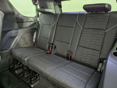 Used 2025 Cadillac Escalade V w/ LPO, ONYX Package AWD/4WD image 18