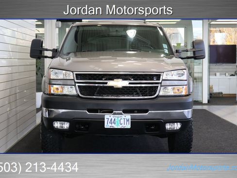 Used 2007 Chevrolet Silverado 3500 LT w/ Heavy-Duty Power Package image 8