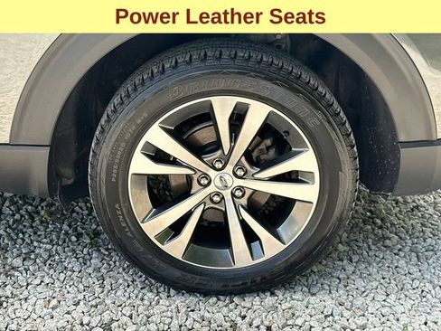 Used 2020 Ford Explorer Platinum w/ Premium Technology Package AWD/4WD image 9
