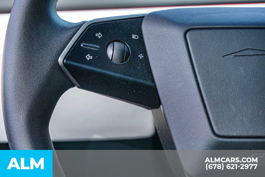 Used 2024 Tesla Cybertruck AWD Crew Cab image 30
