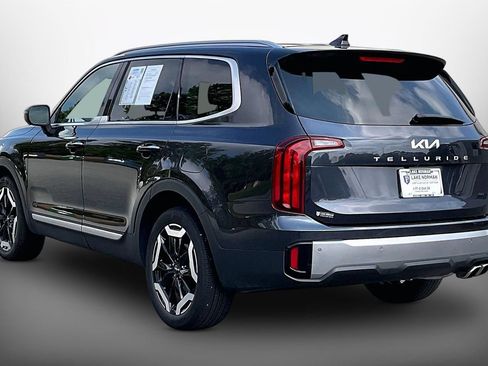 Used 2025 Kia Telluride S FWD image 6