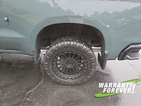 Used 2025 Chevrolet Silverado 1500 LT Trail Boss w/ Convenience Package II AWD/4WD image 21