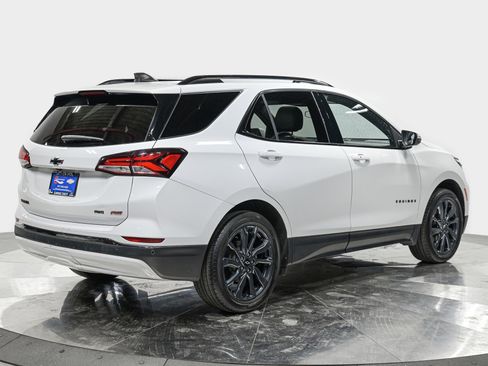 Used 2023 Chevrolet Equinox RS w/ RS Leather Package AWD/4WD image 7